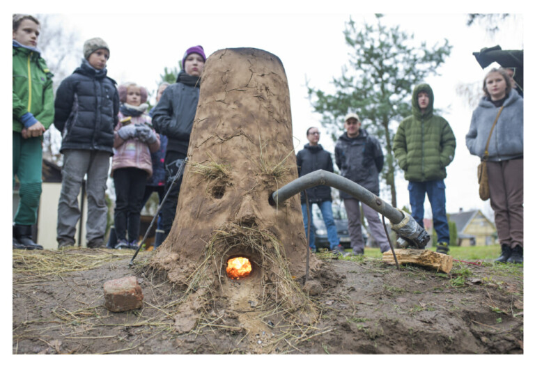 Paversk balų rūdą auksu 2022 m.