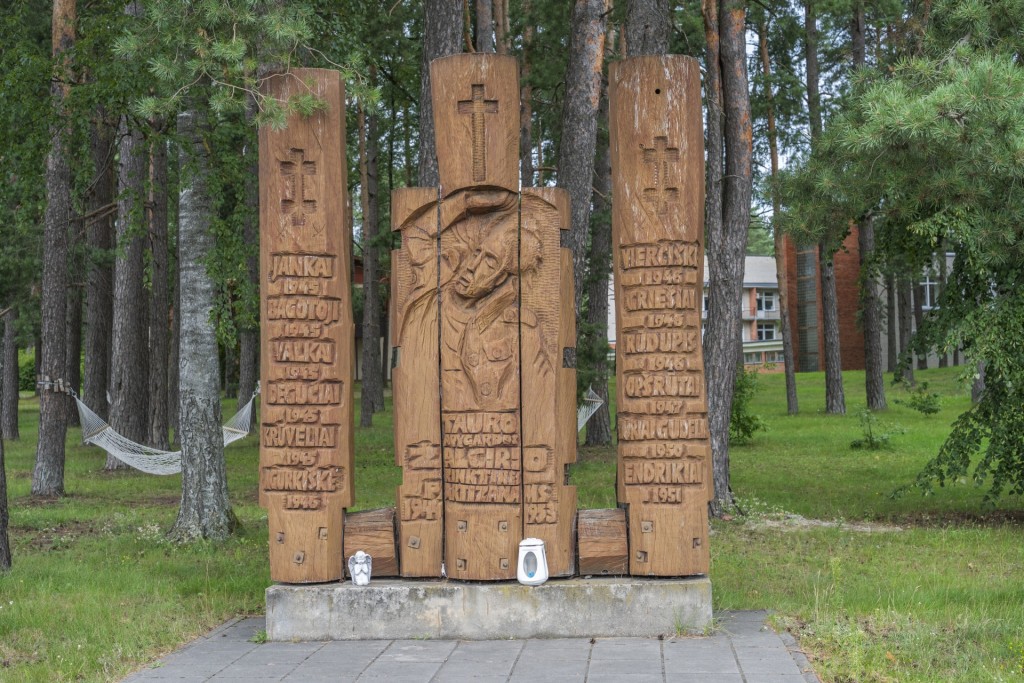 Memorialas Tauro apygardos Žalgirio rinktinės partizanams