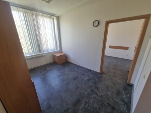 Komercinės paskirties patalpos adresu Gedimino g. 1 G, Kazlų Rūda
